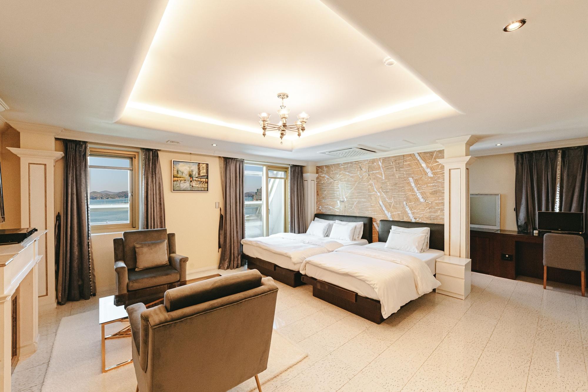 טונגיאונג Gallery Tourist Hotel מראה חיצוני תמונה