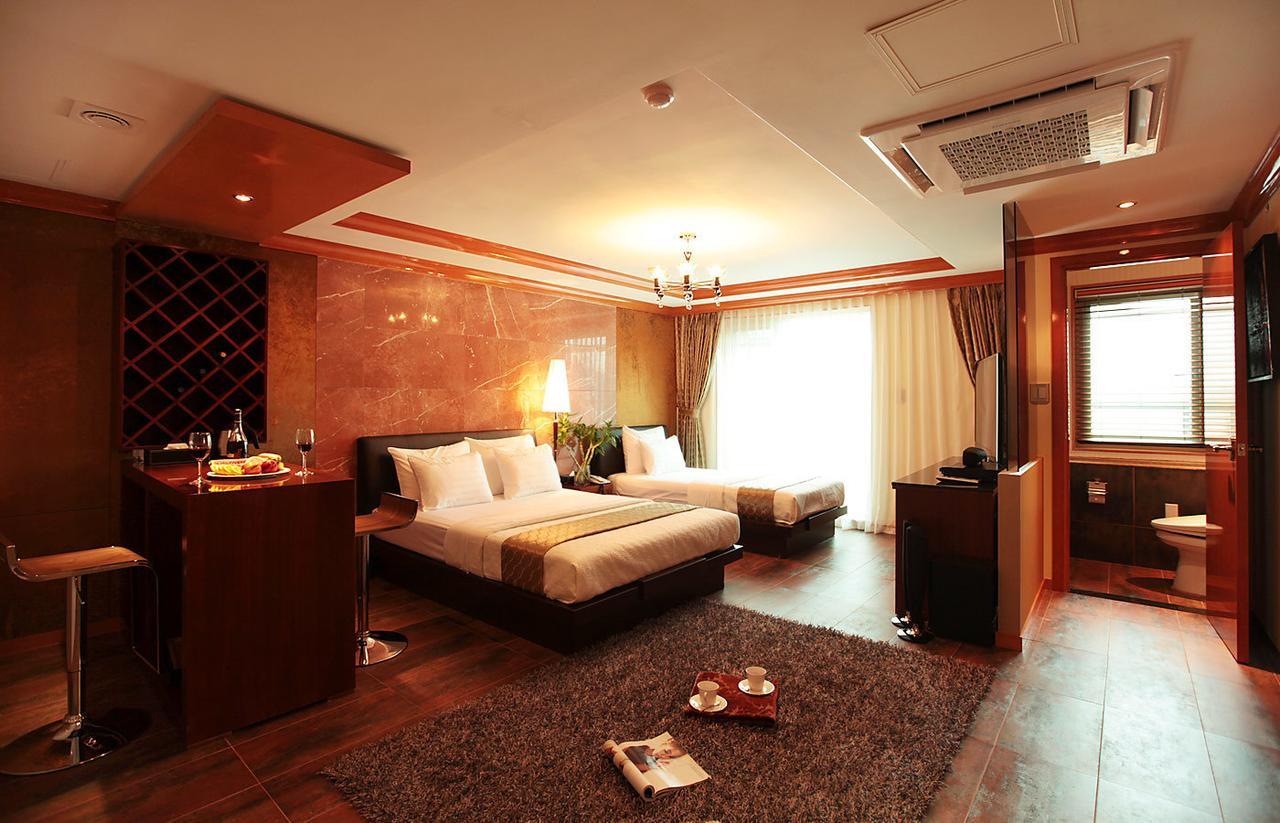 טונגיאונג Gallery Tourist Hotel מראה חיצוני תמונה